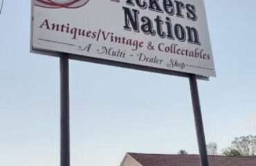 Pickers Nation new sign by the road.
